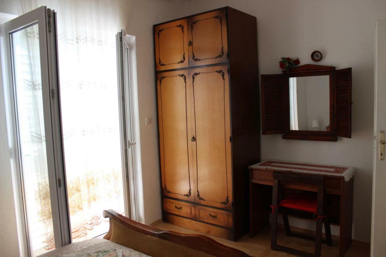 Apartmani Vinko Bol Exterior photo